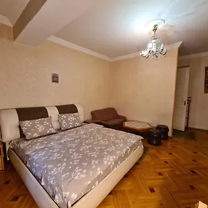 https://hotel-bu.alltbilisihotels.com
